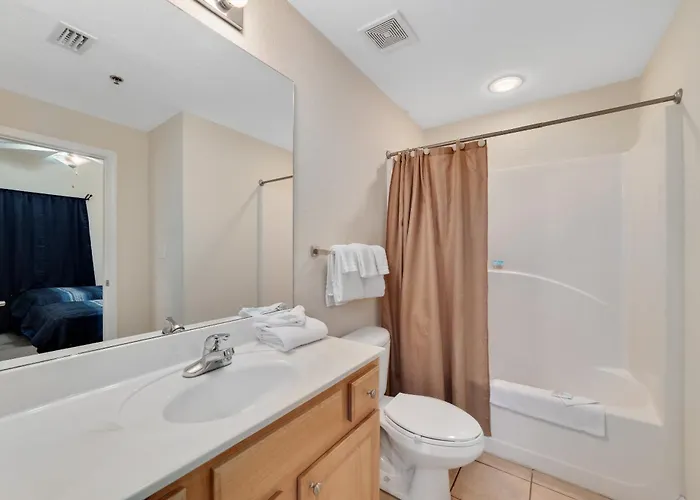 Newly Updated Furniture! | Outdoor Pool | Hot Tub | Sauna | Beachball Properties Holiday home *