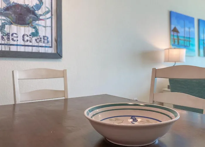 Newly Updated Furniture! | Outdoor Pool | Hot Tub | Sauna | Beachball Properties *