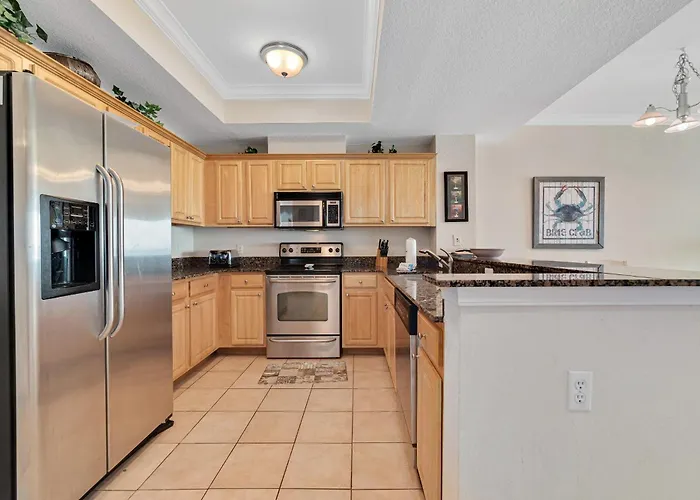Newly Updated Furniture! | Outdoor Pool | Hot Tub | Sauna | Beachball Properties * Gulf Shores