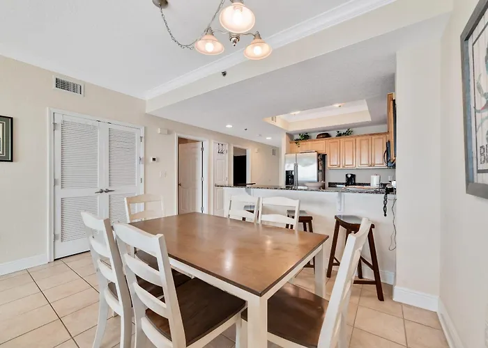 Newly Updated Furniture! | Outdoor Pool | Hot Tub | Sauna | Beachball Properties Holiday home Gulf Shores